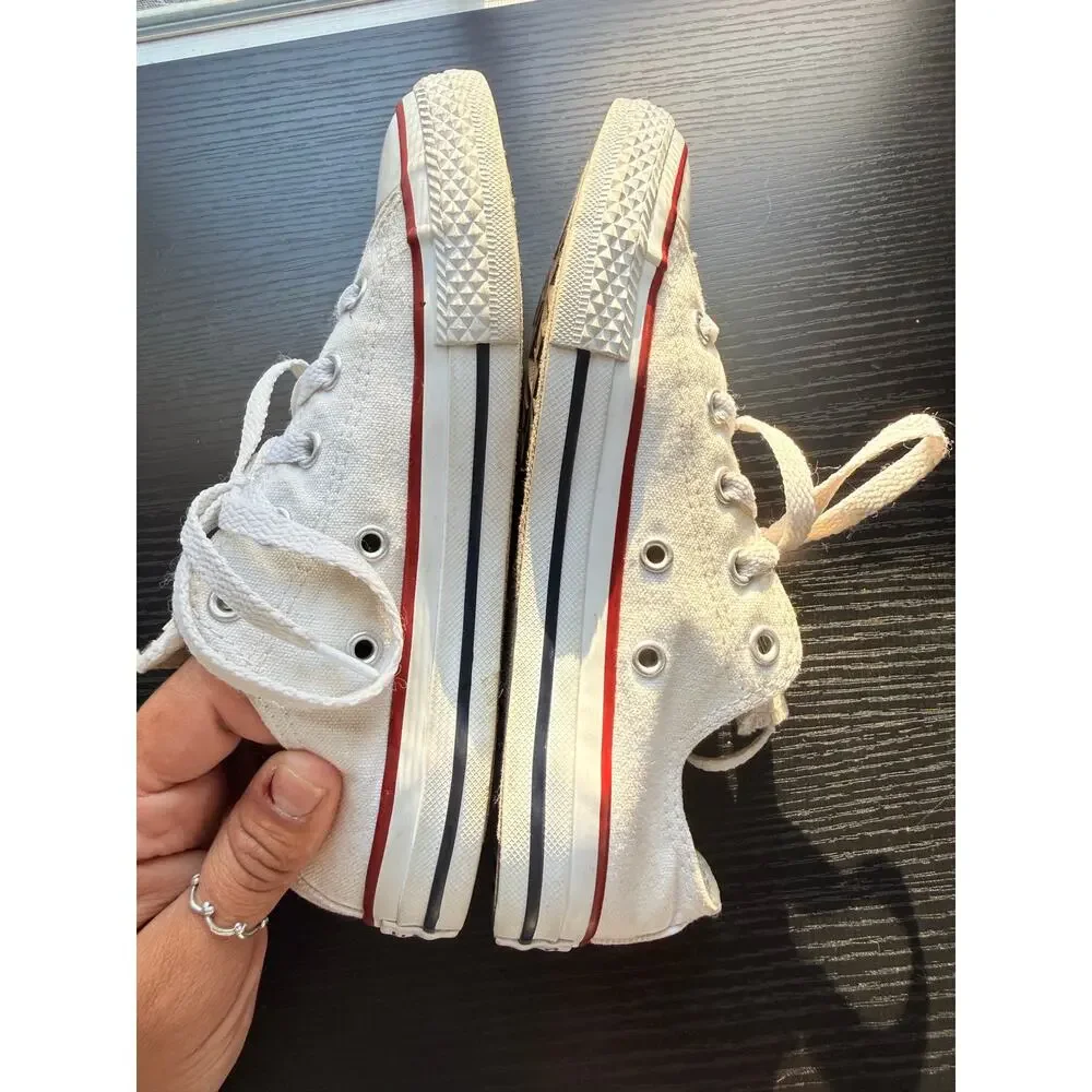 Converse All Star Low Top Sneakers Youth Size 1.5 White Canvas Lace Up Shoes